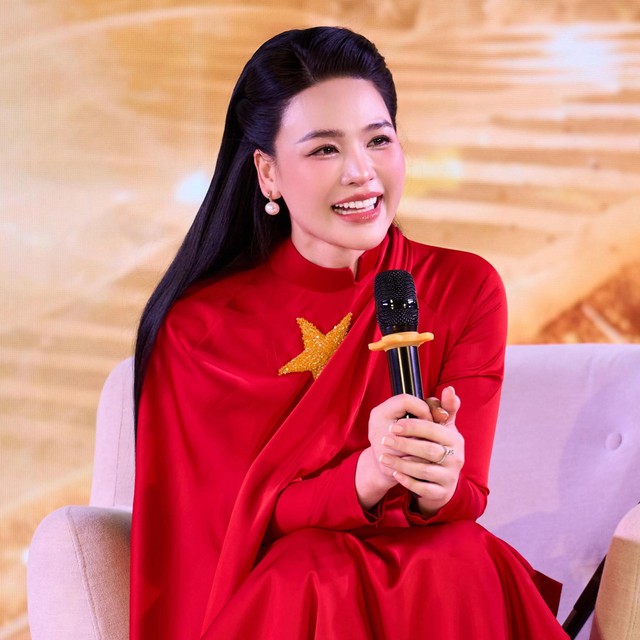 Nữ thạc sĩ, trung t&aacute; qu&acirc;n đội 3 năm li&ecirc;n tiếp thi gi&aacute;o vi&ecirc;n dạy giỏi: "L&agrave; nghệ sĩ cũng cần phải học"- Ảnh 2.