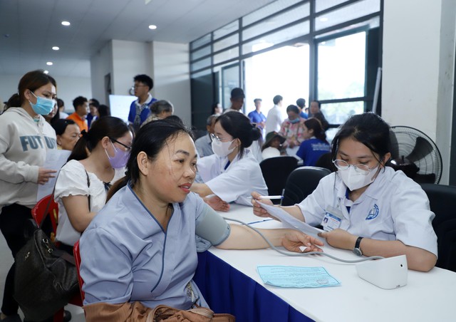 Nhiều hoạt đông ý nghĩa dành cho thanh niên công nhân tại Ngày hội “Thanh niên công nhân - Lan tỏa năng lượng tích cực” - Ảnh 4.