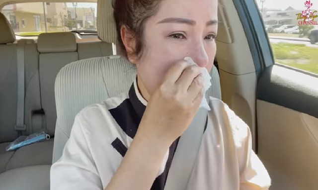 "Thời điểm này tôi muốn về Việt Nam cũng không được"- Ảnh 2. "Thời điểm này tôi muốn về Việt Nam cũng không được"- Ảnh 2.