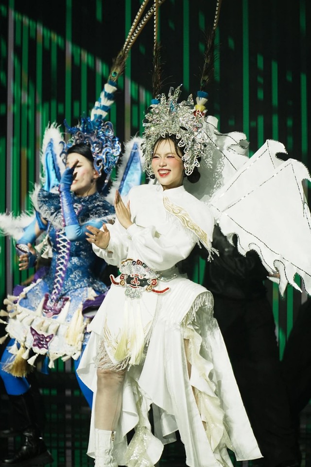 5 mỹ nh&acirc;n cổ trang đẹp nhất Việt Nam: Ho&agrave; Minzy g&acirc;y b&atilde;o quốc tế, Chi Pu x&eacute; truyện bước ra nhưng biểu tượng phải l&agrave; c&aacute;i t&ecirc;n n&agrave;y - Ảnh 13.