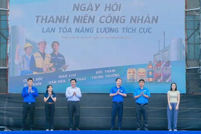 Sức trẻ dưới m&aacute;i nh&agrave; xưởng: Rực rỡ Ng&agrave;y hội &ldquo;Thanh ni&ecirc;n c&ocirc;ng nh&acirc;n - Lan tỏa năng lượng t&iacute;ch cực&rdquo; năm 2026 tại Th&agrave;nh phố Hồ Ch&iacute; Minh Điểm hẹn của sức trẻ v&agrave; tinh thần cống hiến - Ảnh 6.