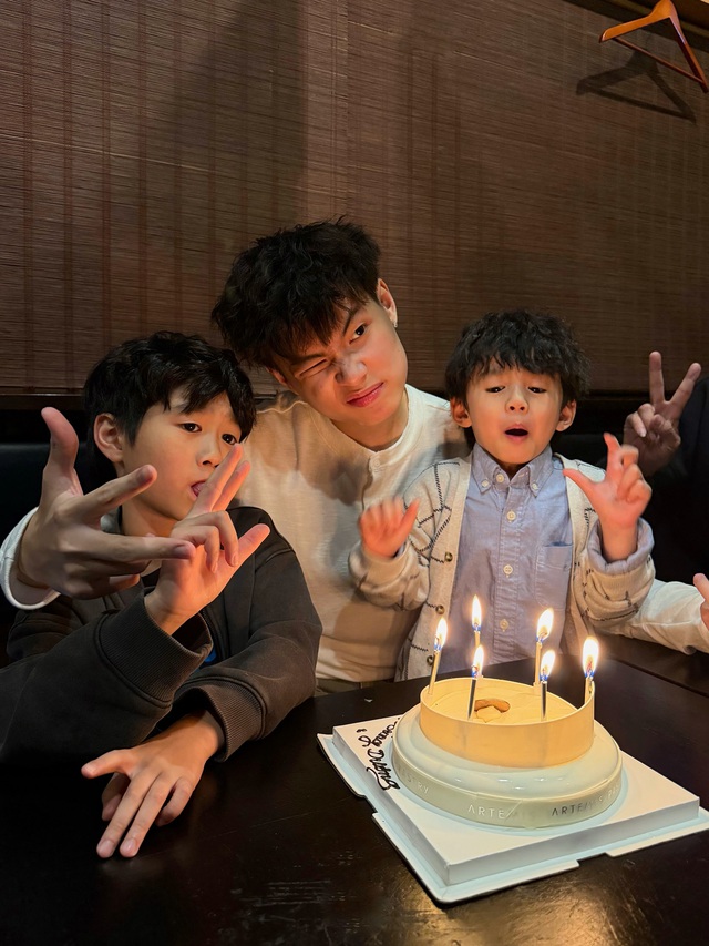 Bộ 3 "boy phố" mới nổi: Bi B&eacute;o - con trai nghệ sỹ Xu&acirc;n Bắc giật spotlight chỉ v&igrave; 1 nụ cười- Ảnh 12.