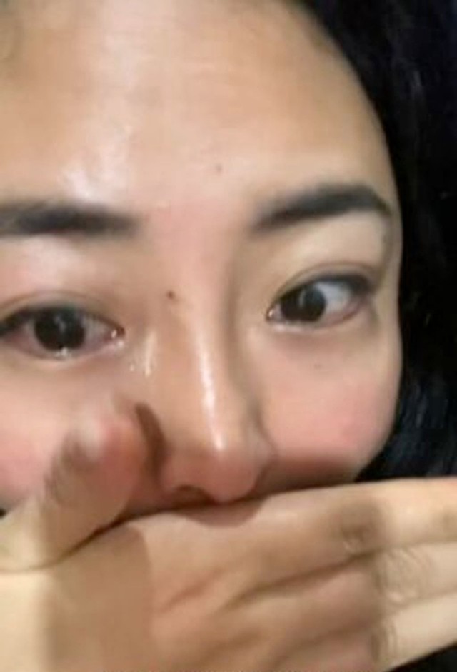 Bị trả lương thấp, nhân viên đến công ty ngủ hẳn 5 tiếng để sếp hiểu: “Tiền nào của nấy”- Ảnh 1. Bị trả lương thấp, nhân viên đến công ty ngủ hẳn 5 tiếng để sếp hiểu: “Tiền nào của nấy”- Ảnh 1.