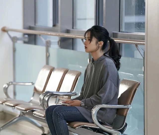 Topic gây tranh luận: Bố mẹ 50 - 60 tuổi không có lương hưu, không có tiền tiết kiệm, con cái chính là “kế hoạch nghỉ hưu”?- Ảnh 2. Topic gây tranh luận: Bố mẹ 50 - 60 tuổi không có lương hưu, không có tiền tiết kiệm, con cái chính là “kế hoạch nghỉ hưu”?- Ảnh 2.