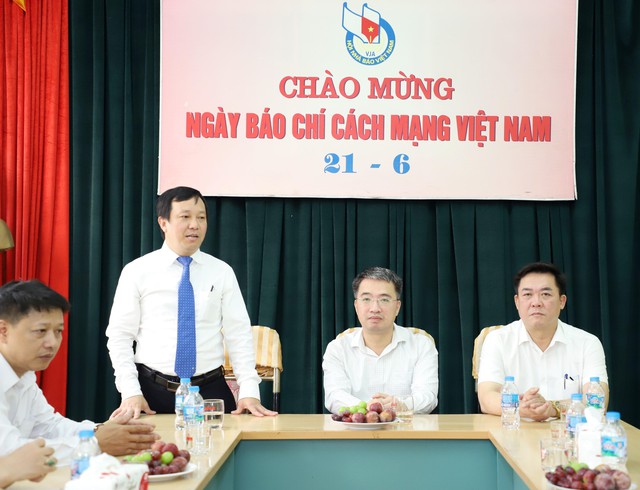 Ban Bí thư Trung ương Đoàn chúc mừng Tạp chí Thanh niên nhân kỷ niệm 101 năm Ngày Báo chí cách mạng Việt Nam - Ảnh 2.
