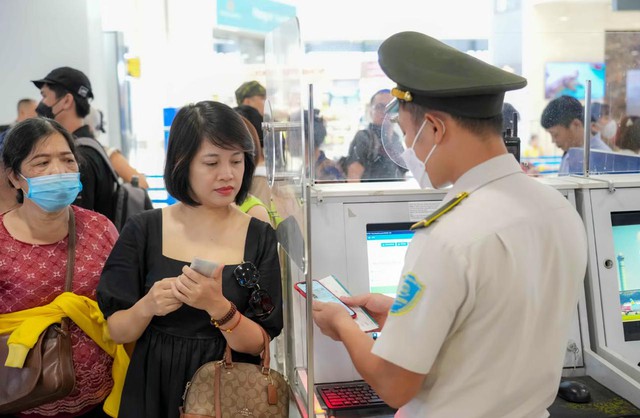 Từ 1/7, h&agrave;nh kh&aacute;ch được trả lại tiền nếu chuyến bay bị delay  - Ảnh 1.