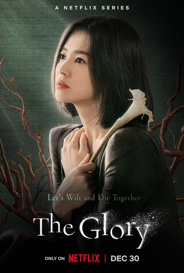 Tròn 7 năm Song - Song ly hôn: Song Hye Kyo tái sinh thành nữ hoàng, Song Joong Ki "còn cái nịt" - Ảnh 2.
