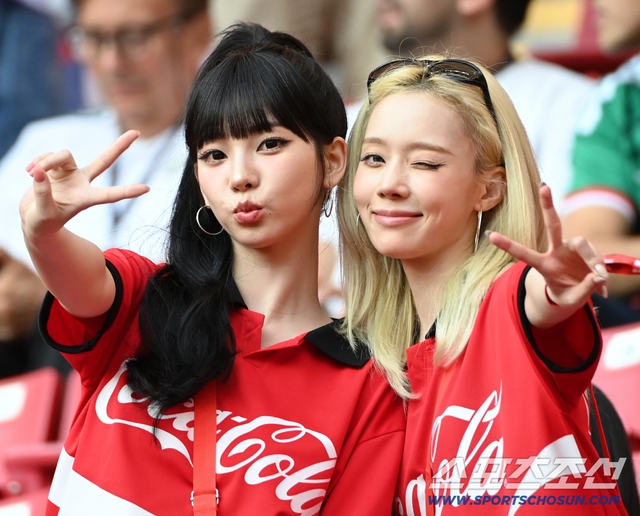 Cặp mỹ nh&acirc;n "v&ocirc; địch nhan sắc World Cup", 1 chi tiết lộ lu&ocirc;n &yacute; trung nh&acirc;n  - Ảnh 6.