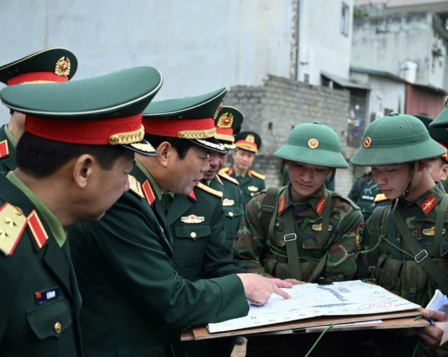 Quan điểm của Đảng về phát triển nguồn nhân lực chất lượng cao trong Văn kiện Đại hội XIV và vận dụng trong giảng dạy, nghiên cứu khoa học ở Trường Sĩ quan Lục quân 1 - Ảnh 1.