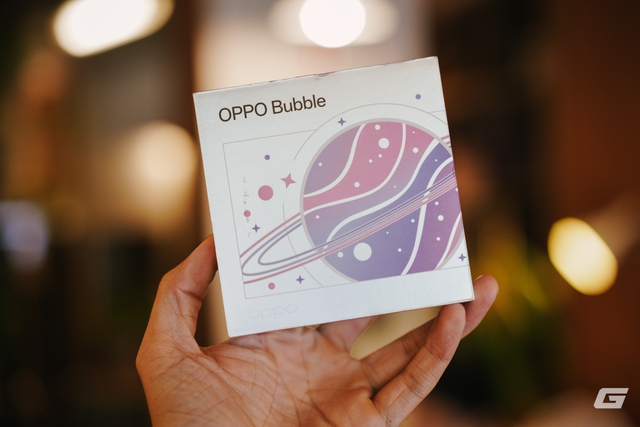Món phụ kiện độc đáo của OPPO khiến hội chị em 'nghiện selfie' thích mê- Ảnh 1. Món phụ kiện độc đáo của OPPO khiến hội chị em 'nghiện selfie' thích mê- Ảnh 1.