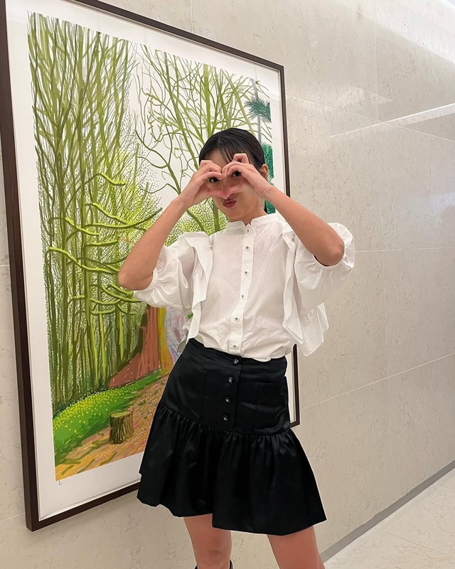 "Bạch nguyệt quang" có nụ cười đẹp nhất xứ Kim Chi: Nhan sắc và style U40 vẫn đủ sức chấp mọi thế hệ - Ảnh 8.