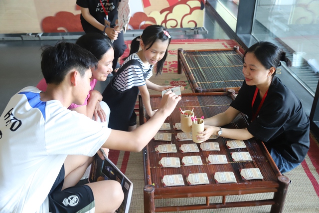 Người trẻ tìm về không gian văn hóa truyền thống tại “Xoan mở hội” - Ảnh 3.
