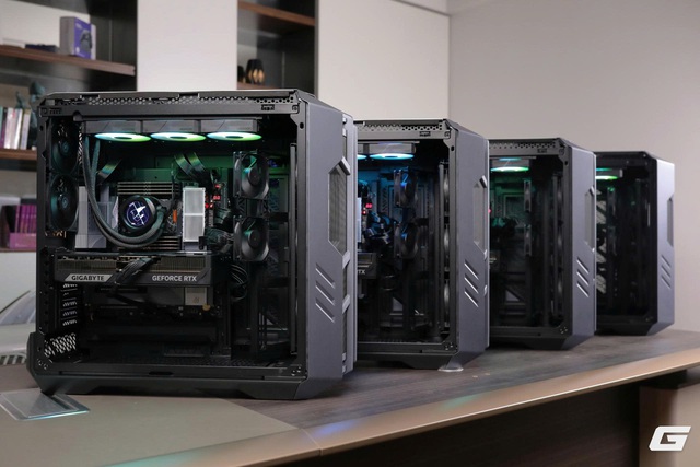 Cận cảnh bộ PC AI giá 1 tỷ đồng tại Việt Nam: Riêng tiền RAM 768GB đã mất 600 triệu đồng, nhưng doanh nghiệp vẫn mạnh tay mua liền 4 bộ- Ảnh 2. Cận cảnh bộ PC AI giá 1 tỷ đồng tại Việt Nam: Riêng tiền RAM 768GB đã mất 600 triệu đồng, nhưng doanh nghiệp vẫn mạnh tay mua liền 4 bộ- Ảnh 2.