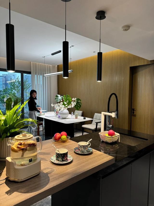 Giám đốc thiết kế mua căn hộ 180m2, tầng 20 giá 27 tỷ: Đẹp đến mức “không muốn ra khỏi nhà” - Ảnh 17.