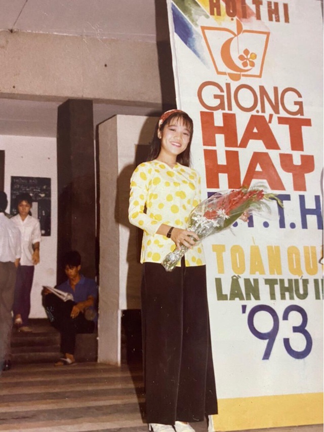 Nữ NSƯT l&agrave; mẹ đơn th&acirc;n U50: "Nếu t&ocirc;i kh&ocirc;ng c&oacute; cặp gi&ograve; v&ograve;ng kiềng n&agrave;y, t&ocirc;i đi thi hoa hậu rồi"- Ảnh 1.