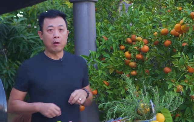 Nam nghệ sĩ là ông chủ giàu có: "Tôi báo cho bạn biết, không giỏi thì vợ tôi bỏ tôi lâu rồi" - Ảnh 1.