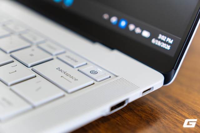 ASUS ExpertBook Ultra: flagship laptop doanh nghiệp giá 100 triệu, nặng chưa đến 1kg mà sức mạnh không thể xem nhẹ - Ảnh 20.
