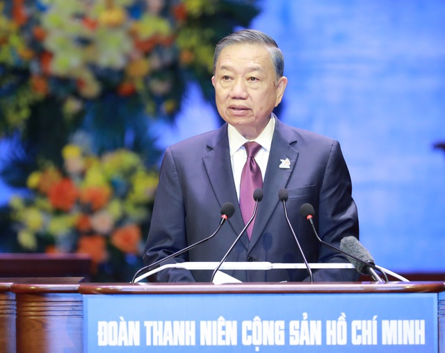 Ban chấp h&agrave;nh Trung ương Đo&agrave;n kh&oacute;a XIII ra mắt đại hội - Ảnh 2.