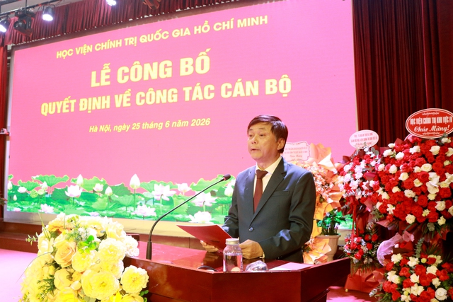 Lễ c&ocirc;ng bố quyết định bổ nhiệm lại Gi&aacute;m đốc v&agrave; bổ nhiệm Ph&oacute; Gi&aacute;m đốc thường trực Học viện B&aacute;o ch&iacute; v&agrave; Tuy&ecirc;n truyền - Ảnh 5.