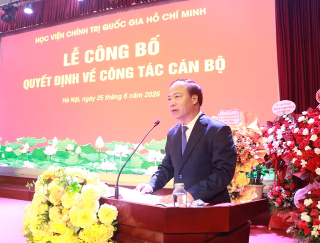 Lễ c&ocirc;ng bố quyết định bổ nhiệm lại Gi&aacute;m đốc v&agrave; bổ nhiệm Ph&oacute; Gi&aacute;m đốc thường trực Học viện B&aacute;o ch&iacute; v&agrave; Tuy&ecirc;n truyền - Ảnh 6.