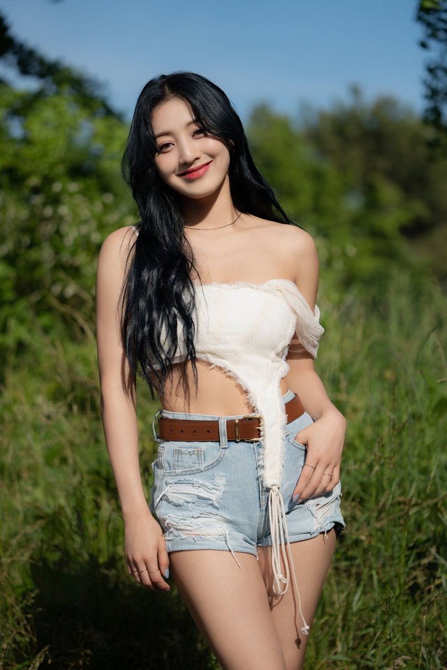 Đối thủ của Lisa (BLACKPINK) bị tố “nhận vơ” hát nhạc World Cup - Ảnh 2.