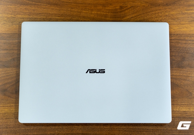 ASUS ExpertBook Ultra: flagship laptop doanh nghiệp giá 100 triệu, nặng chưa đến 1kg mà sức mạnh không thể xem nhẹ - Ảnh 7.
