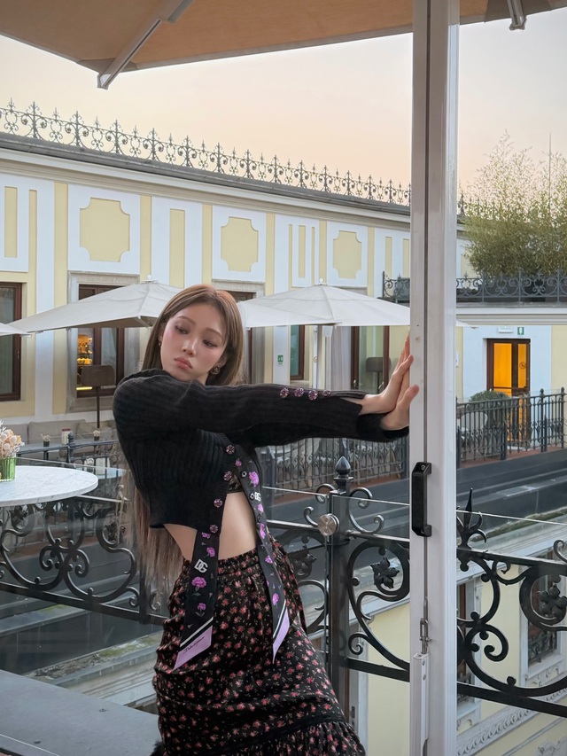 Chuyện g&igrave; vừa xảy ra với Lee Sung Kyung?- Ảnh 6.