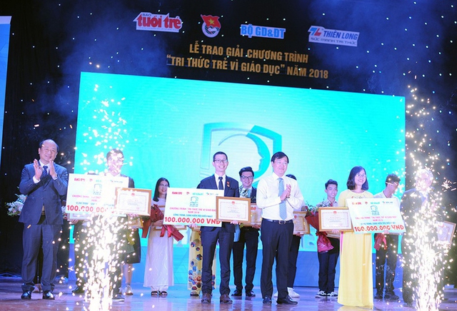 H&agrave;nh tr&igrave;nh 25 năm để học v&agrave; tập sự với những b&agrave;i to&aacute;n của thực tế - Ảnh 1.