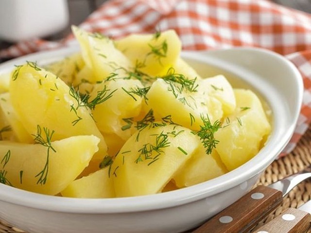 C&ocirc; h&agrave;ng x&oacute;m của t&ocirc;i đ&atilde; giảm 6kg trong 2 th&aacute;ng nhờ ăn khoai t&acirc;y v&agrave;o bữa s&aacute;ng- Ảnh 2.