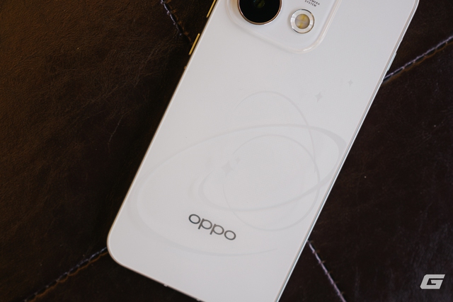 Đ&acirc;y l&agrave; OPPO Reno16 Pro 5G: Mặt lưng 3D nổi si&ecirc;u "ảo diệu", camera 200MP v&agrave; chế độ chụp ảnh giả lập phim rất GenZ- Ảnh 6.
