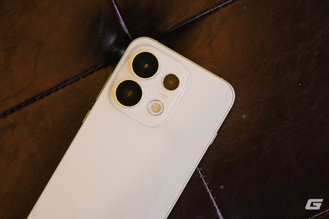 Đ&acirc;y l&agrave; OPPO Reno16 Pro 5G: Mặt lưng 3D nổi si&ecirc;u "ảo diệu", camera 200MP v&agrave; chế độ chụp ảnh giả lập phim rất GenZ- Ảnh 7.