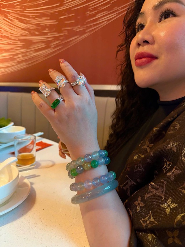 Nữ nghệ sĩ cao 1m5, qua 1 lần đ&ograve; khiến đại gia ch&acirc;u &Acirc;u si m&ecirc;, bay gấp sang Việt Nam xin cưới  - Ảnh 7.