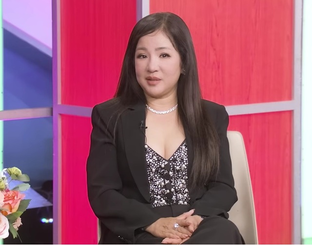 Nữ nghệ sĩ là mẹ đơn thân: "Tôi mặc đồ bộ, cuốn lô đi khắp phố ở Mỹ" - Ảnh 1.