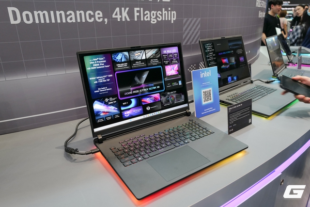 Dạo quanh gian h&agrave;ng ASUS ROG tại Computex 2026: Laptop SCAR 18 với m&agrave;n 4K 240Hz, Xbox Ally kỷ niệm 20 năm v&agrave; concept handheld đầy hứa hẹn - Ảnh 3.