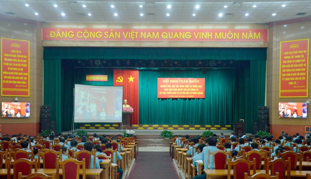 Học viện Ph&ograve;ng kh&ocirc;ng - Kh&ocirc;ng qu&acirc;n nghi&ecirc;n cứu, học tập, qu&aacute;n triệt v&agrave; triển khai thực hiện Nghị quyết của Bộ Ch&iacute;nh trị - Ảnh 3.