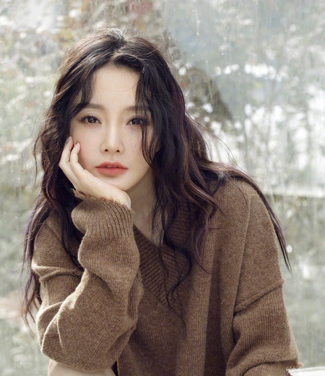 Lý do không ngờ khiến Lý Tiểu Lộ gây ra vụ ngoại tình chấn động showbiz? - Ảnh 1.