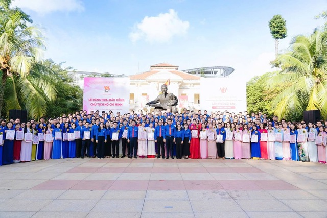 Tuổi trẻ Th&agrave;nh phố mang t&ecirc;n B&aacute;c: Kh&aacute;t vọng cống hiến, ti&ecirc;n phong bước v&agrave;o kỷ nguy&ecirc;n vươn m&igrave;nh của d&acirc;n tộc - Ảnh 8.