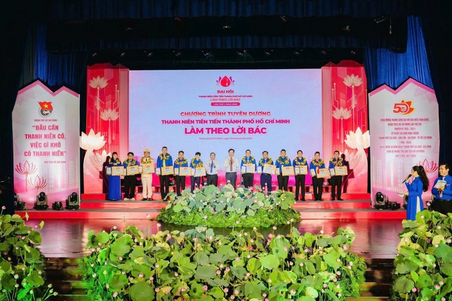 Tuổi trẻ Th&agrave;nh phố mang t&ecirc;n B&aacute;c: Kh&aacute;t vọng cống hiến, ti&ecirc;n phong bước v&agrave;o kỷ nguy&ecirc;n vươn m&igrave;nh của d&acirc;n tộc - Ảnh 3.