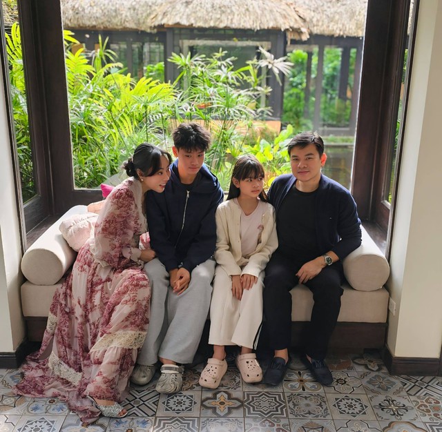 Được chồng yêu chiều suốt 16 năm hôn nhân, phú bà Long Biên tiết lộ tiêu chí chọn chồng: Có một điều rất khó giả tạo- Ảnh 8. Được chồng yêu chiều suốt 16 năm hôn nhân, phú bà Long Biên tiết lộ tiêu chí chọn chồng: Có một điều rất khó giả tạo- Ảnh 8.