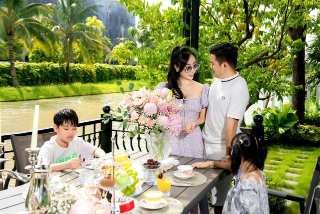 Được chồng yêu chiều suốt 16 năm hôn nhân, phú bà Long Biên tiết lộ tiêu chí chọn chồng: Có một điều rất khó giả tạo- Ảnh 3. Được chồng yêu chiều suốt 16 năm hôn nhân, phú bà Long Biên tiết lộ tiêu chí chọn chồng: Có một điều rất khó giả tạo- Ảnh 3.
