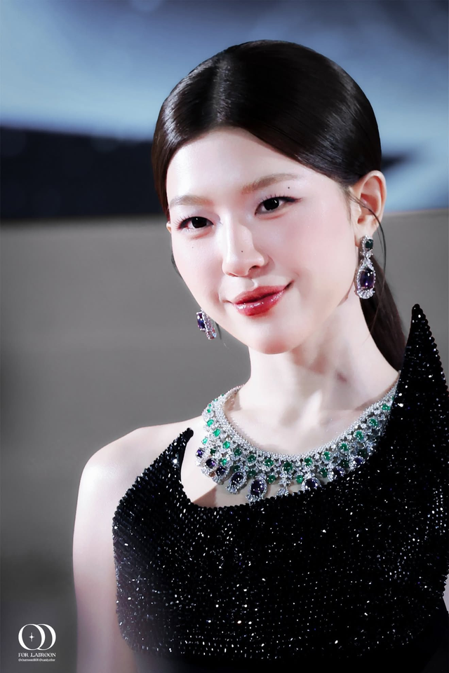 Ca sĩ Việt vừa lọt đề cử mỹ nhân đẹp nhất thế giới: Nhan sắc như hoa như ngọc, tài năng cân trọn diễn xuất lẫn ca hát- Ảnh 15. Ca sĩ Việt vừa lọt đề cử mỹ nhân đẹp nhất thế giới: Nhan sắc như hoa như ngọc, tài năng cân trọn diễn xuất lẫn ca hát- Ảnh 15.
