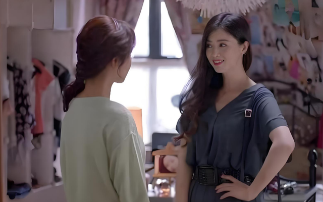 2 năm trở lại đ&acirc;y, mỗi lần bạn th&acirc;n tới nh&agrave; chơi, t&ocirc;i đều lo lắng sợ h&atilde;i, đặc biệt những khi c&ocirc; ấy đứng l&ecirc;n ngồi xuống- Ảnh 1.