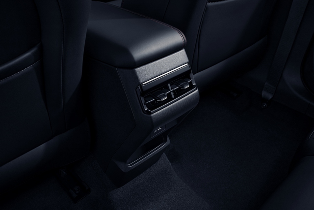 Mẫu SUV 174 m&atilde; lực, gi&aacute; 499 triệu đồng, c&oacute; g&igrave; m&agrave; h&agrave;ng triệu người đ&atilde; mua? - Ảnh 6.