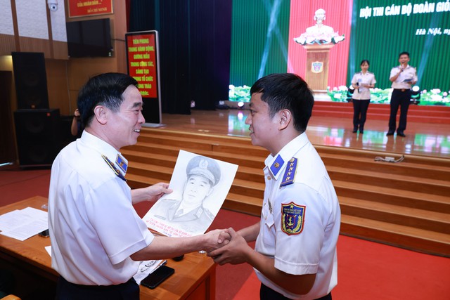 Nâng cao bản lĩnh, kỹ năng nghiệp vụ của cán bộ Đoàn- Ảnh 5.
