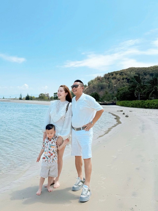 Nhan sắc n&oacute;ng bỏng của "c&ocirc;ng ch&uacute;a showbiz" sinh con trai cho đại gia H&agrave; Tĩnh - Ảnh 6.