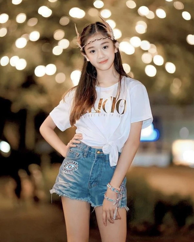 Không nhận ra "tiểu thư showbiz"”: Nhan sắc đẹp như tranh vẽ, camera cận mặt cũng phải "đầu hàng" - Ảnh 9.
