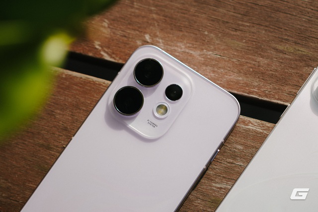 Cận cảnh OPPO Reno16 Series: Thiết kế ấn tượng, Camera tele trên toàn dòng sản phẩm cùng loạt tính năng AI sáng tạo hình ảnh cực chất - Ảnh 8.
