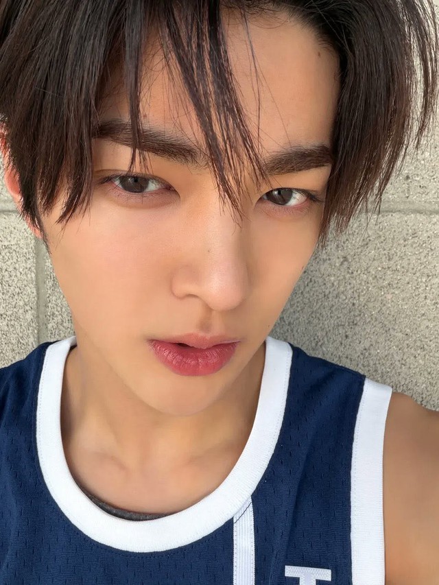 Thiên tài gương mặt mới xuất hiện ở showbiz: VĐV bơi lội từ bỏ ước mơ để làm ca sĩ, nhan sắc sinh ra để nổi tiếng - Ảnh 10.