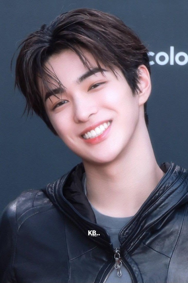 Thiên tài gương mặt mới xuất hiện ở showbiz: VĐV bơi lội từ bỏ ước mơ để làm ca sĩ, nhan sắc sinh ra để nổi tiếng - Ảnh 6.