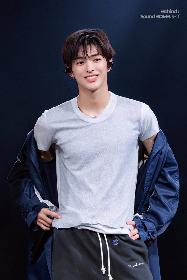 Thiên tài gương mặt mới xuất hiện ở showbiz: VĐV bơi lội từ bỏ ước mơ để làm ca sĩ, nhan sắc sinh ra để nổi tiếng - Ảnh 14.